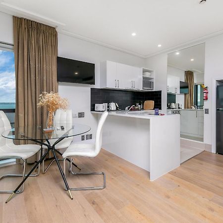 Exquisite Sun Soaked Corner Apartment Όκλαντ Εξωτερικό φωτογραφία